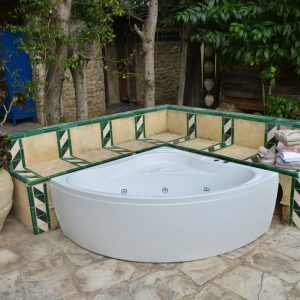 Baignoire angulaire VICTORIA : 140×140
